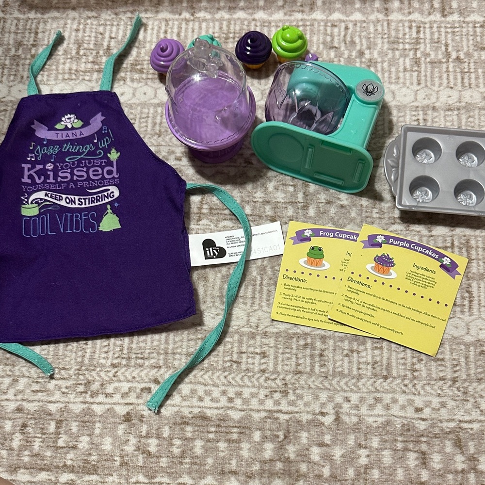 Disney Princess Tiana Baking Set - Purple and Green- Disney ily dolls